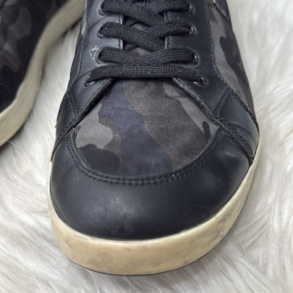 PRADA Men Camouflage Sneakers - Picture 7 of 13